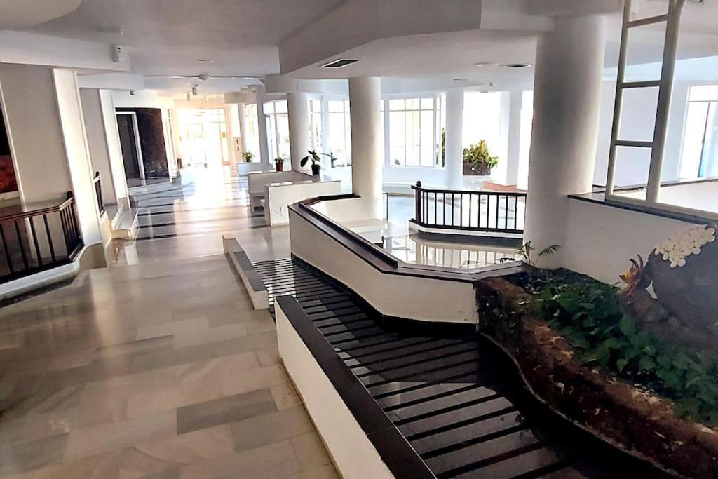 Luxury Kim Apartment, Ocean View & Wifi Free Playa Paraiso  Esterno foto