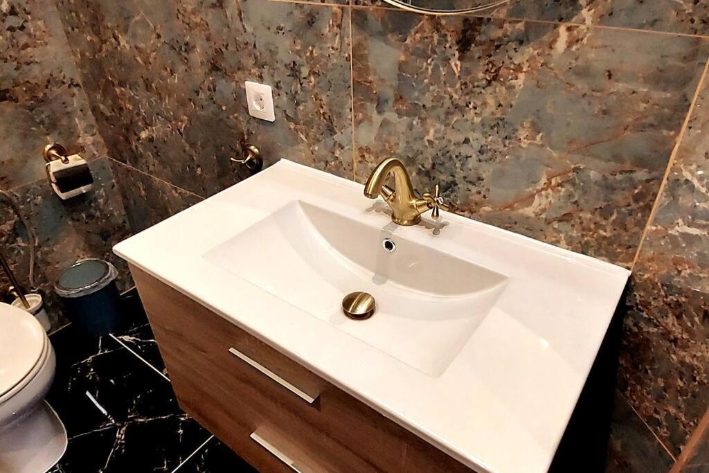 Luxury Kim Apartment, Ocean View & Wifi Free Playa Paraiso  Esterno foto